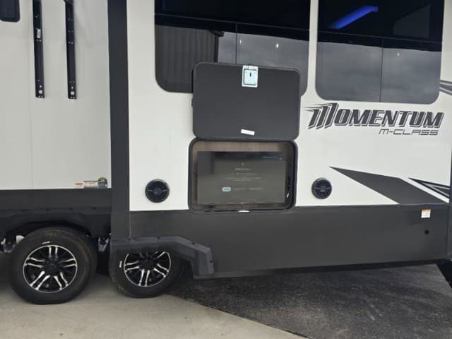 2024 Grand Design 2024 Grand Design Momentum M-Class - thumbnail 5