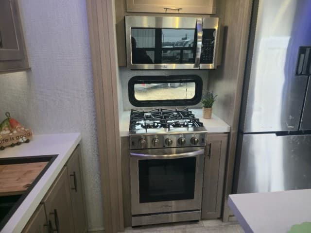 2024 Grand Design 2024 Grand Design Momentum M-Class - thumbnail 14