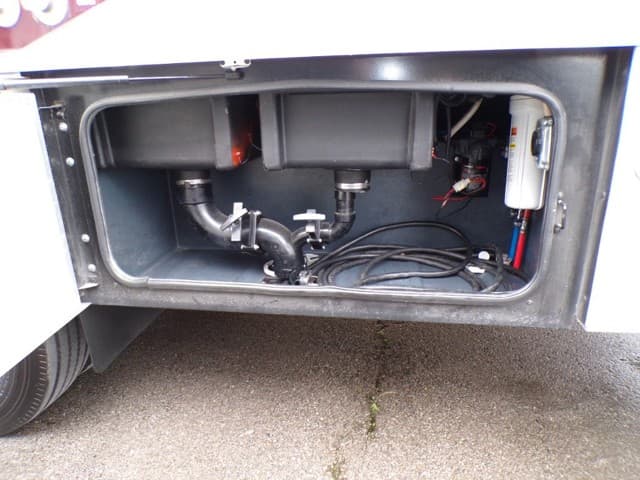 2016 Fleetwood 2016 Fleetwood Storm - thumbnail 15