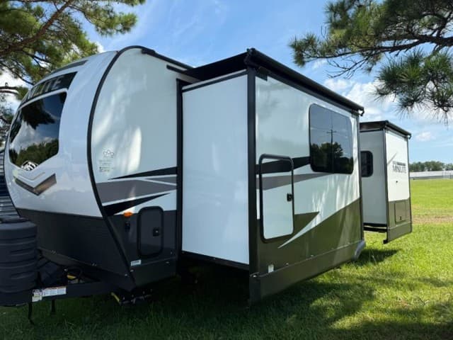 2024 Forest River 2024 Forest River Rockwood Mini Lite - thumbnail 4
