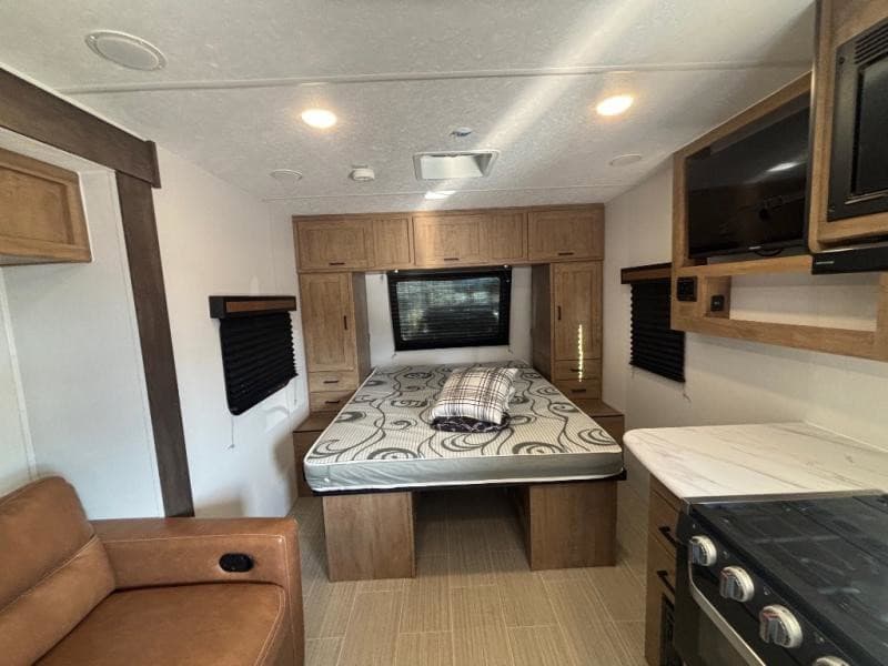 2024 Coachmen 2024 Coachmen Freedom Express Ultra Lite - thumbnail 12