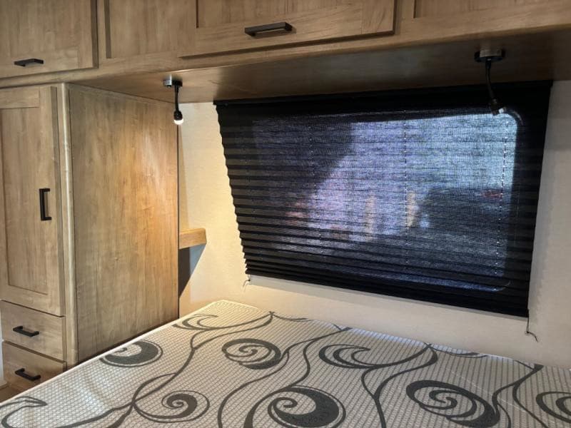 2024 Coachmen 2024 Coachmen Freedom Express Ultra Lite - thumbnail 14
