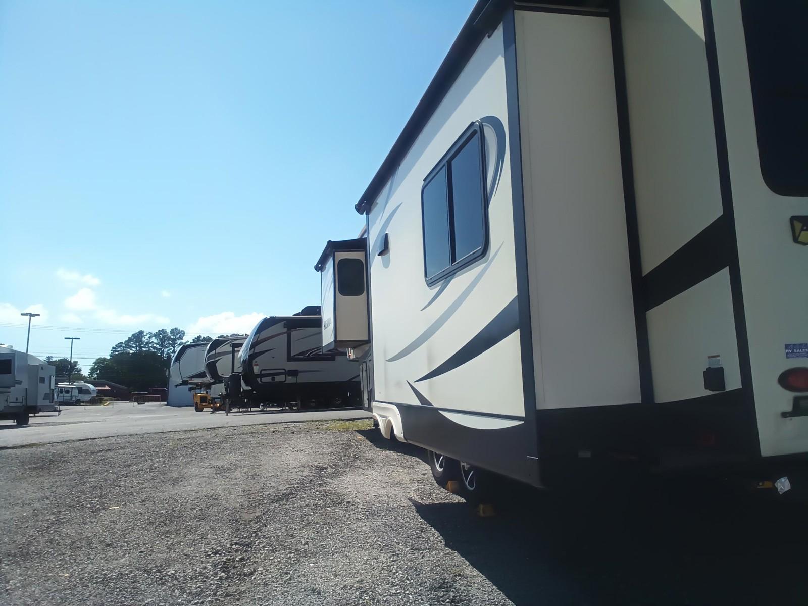 2016 Forest River 2016 Forest River Sierra - thumbnail 4