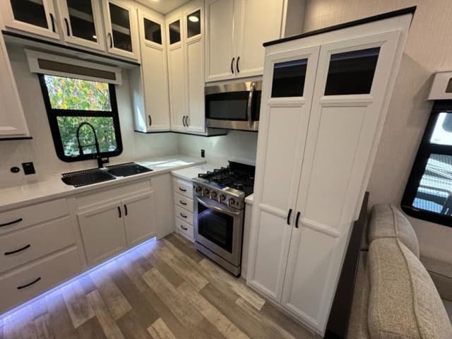 2023 Forest River 2023 Forest River Cedar Creek - thumbnail 16