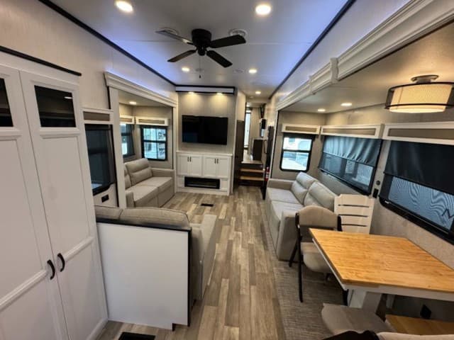 2023 Forest River 2023 Forest River Cedar Creek - thumbnail 17