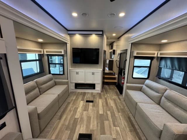 2023 Forest River 2023 Forest River Cedar Creek - thumbnail 19