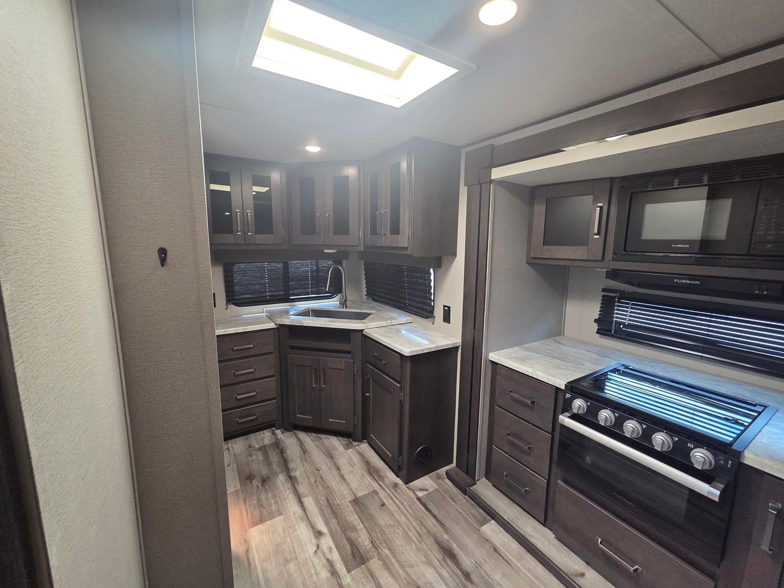 2022 Grand Design 2022 Grand Design Transcend Xplor - thumbnail 9