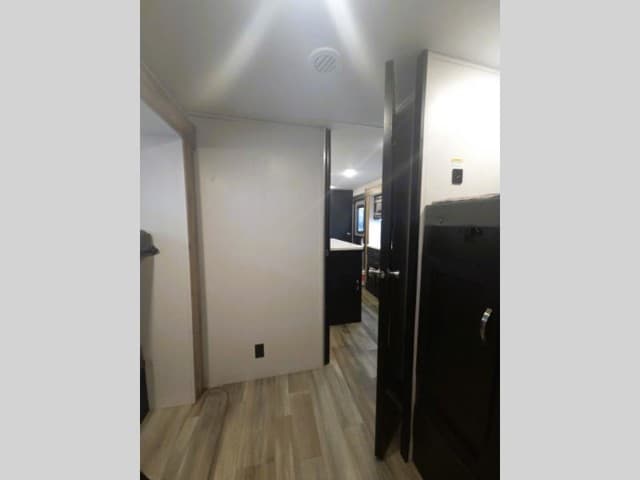 2022 Coachmen 2022 Coachmen Freedom Express - thumbnail 15