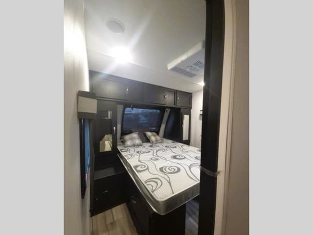 2022 Coachmen 2022 Coachmen Freedom Express - thumbnail 22