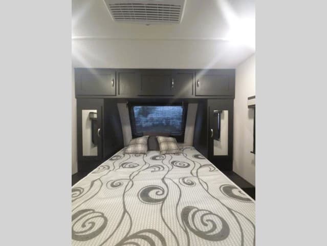 2022 Coachmen 2022 Coachmen Freedom Express - thumbnail 23