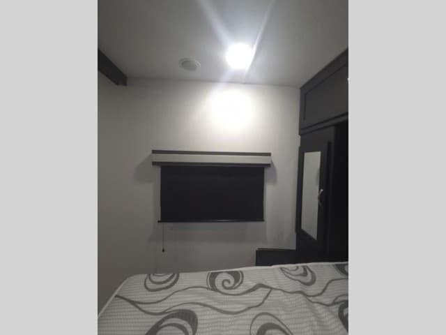 2022 Coachmen 2022 Coachmen Freedom Express - thumbnail 24