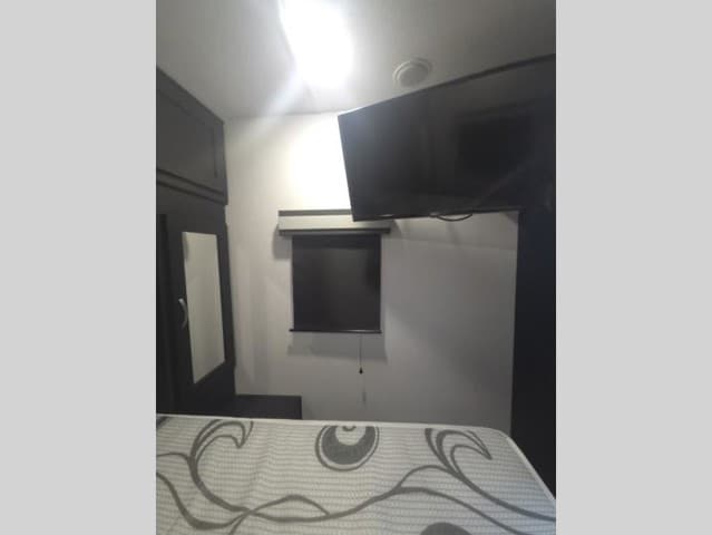 2022 Coachmen 2022 Coachmen Freedom Express - thumbnail 25