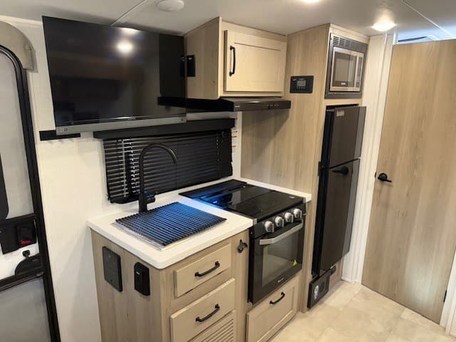 2024 Forest River 2024 Forest River Rockwood Geo Pro - thumbnail 7