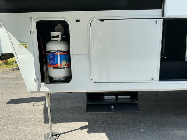 2025 Z  2025 Z  Brinkley - thumbnail 12