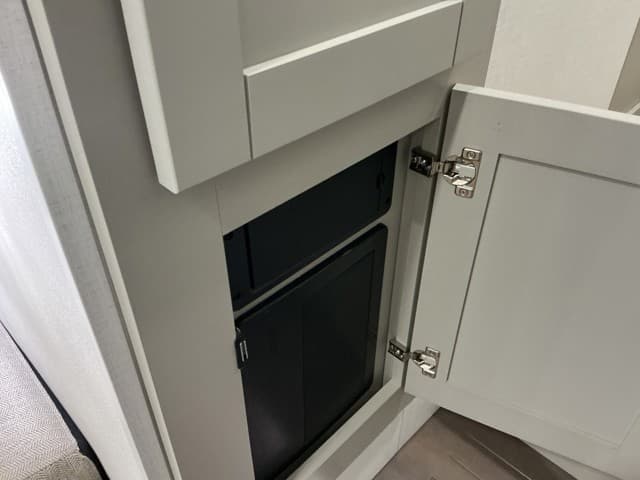 2025 Z  2025 Z  Brinkley - thumbnail 35