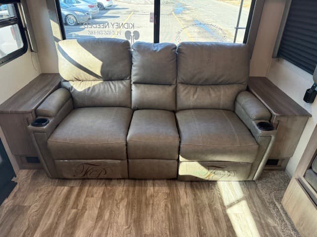 2022 Grand Design 2022 Grand Design Imagine - thumbnail 8