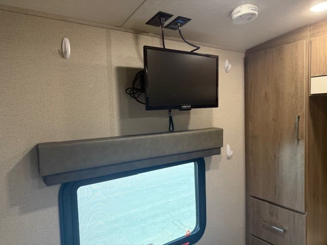 2022 Grand Design 2022 Grand Design Imagine - thumbnail 13