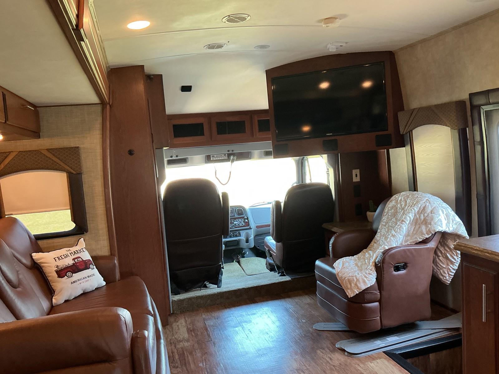 2015 Dynamax 2015 Dynamax DX3 - thumbnail 7