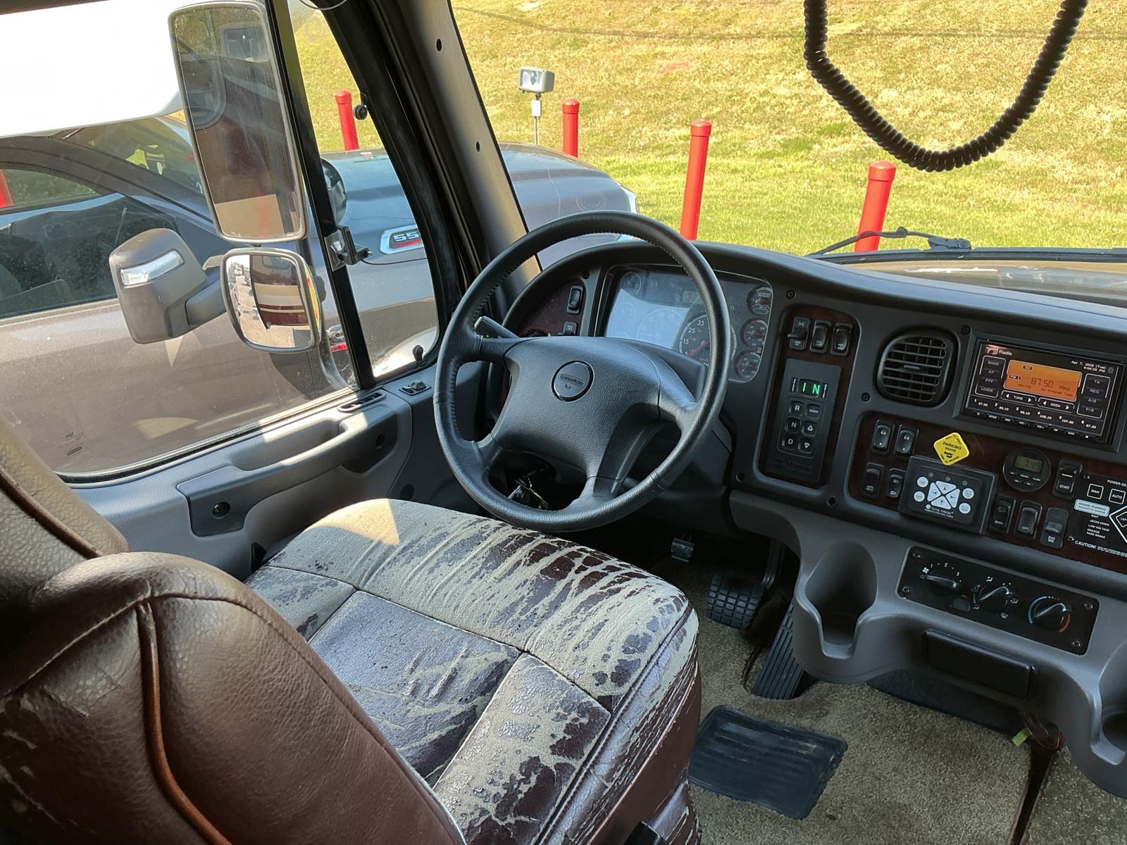 2015 Dynamax 2015 Dynamax DX3 - thumbnail 8