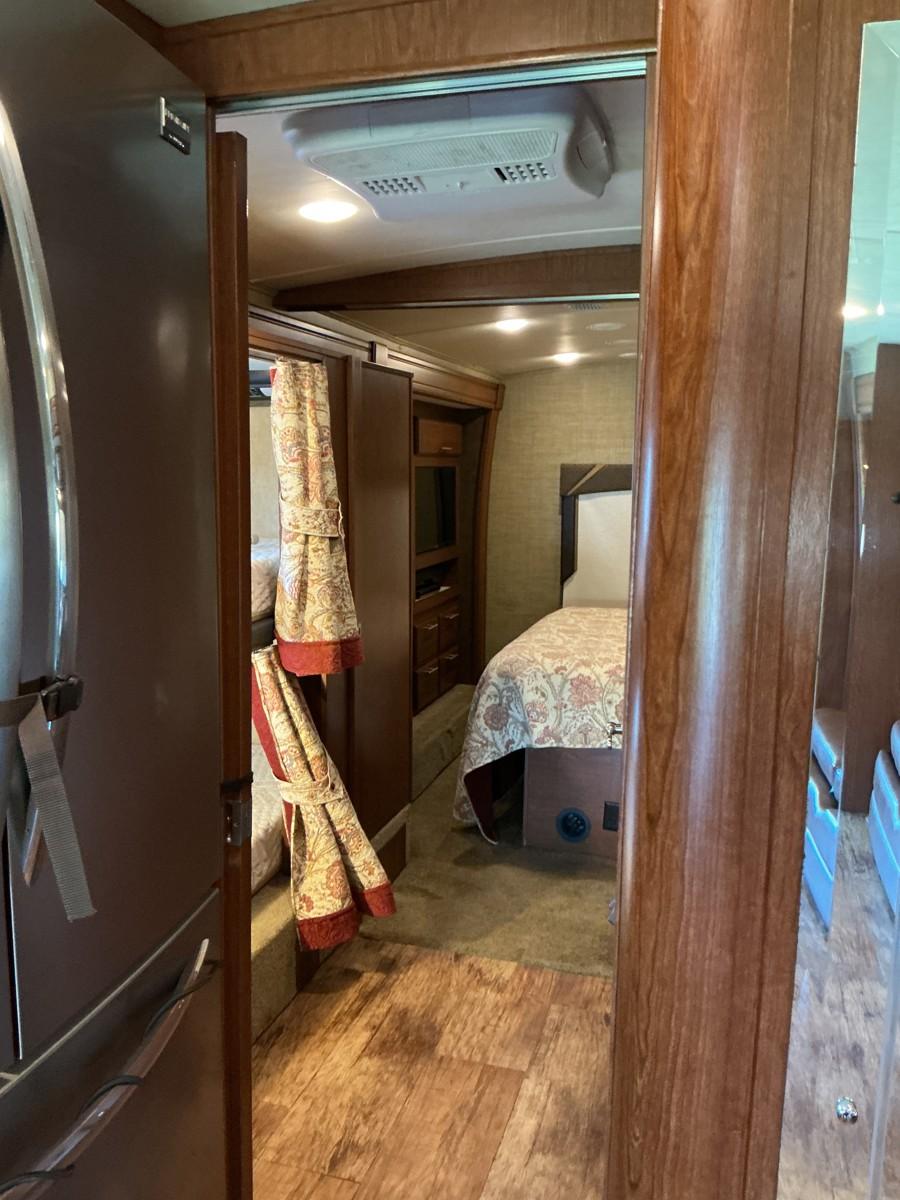 2015 Dynamax 2015 Dynamax DX3 - thumbnail 24