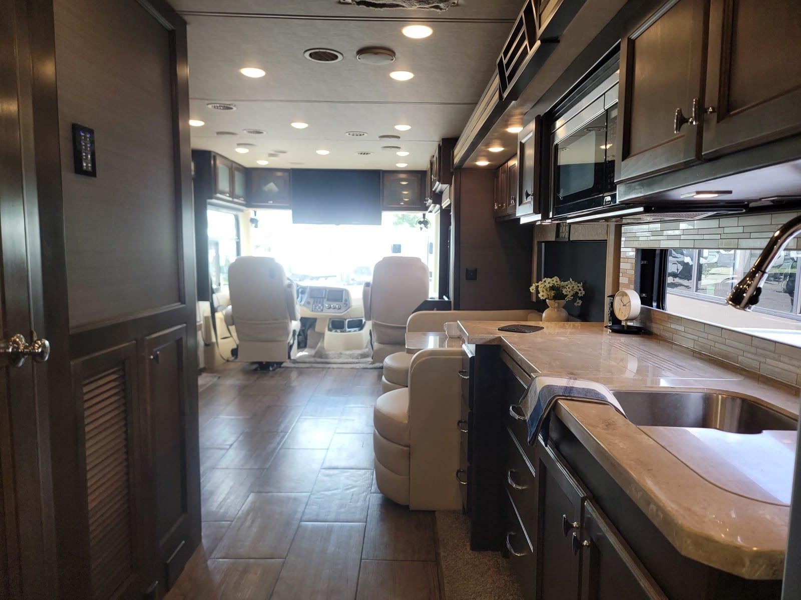 2020 Tiffin Motorhomes 2020 Tiffin Motorhomes Allegro Open Road - thumbnail 18