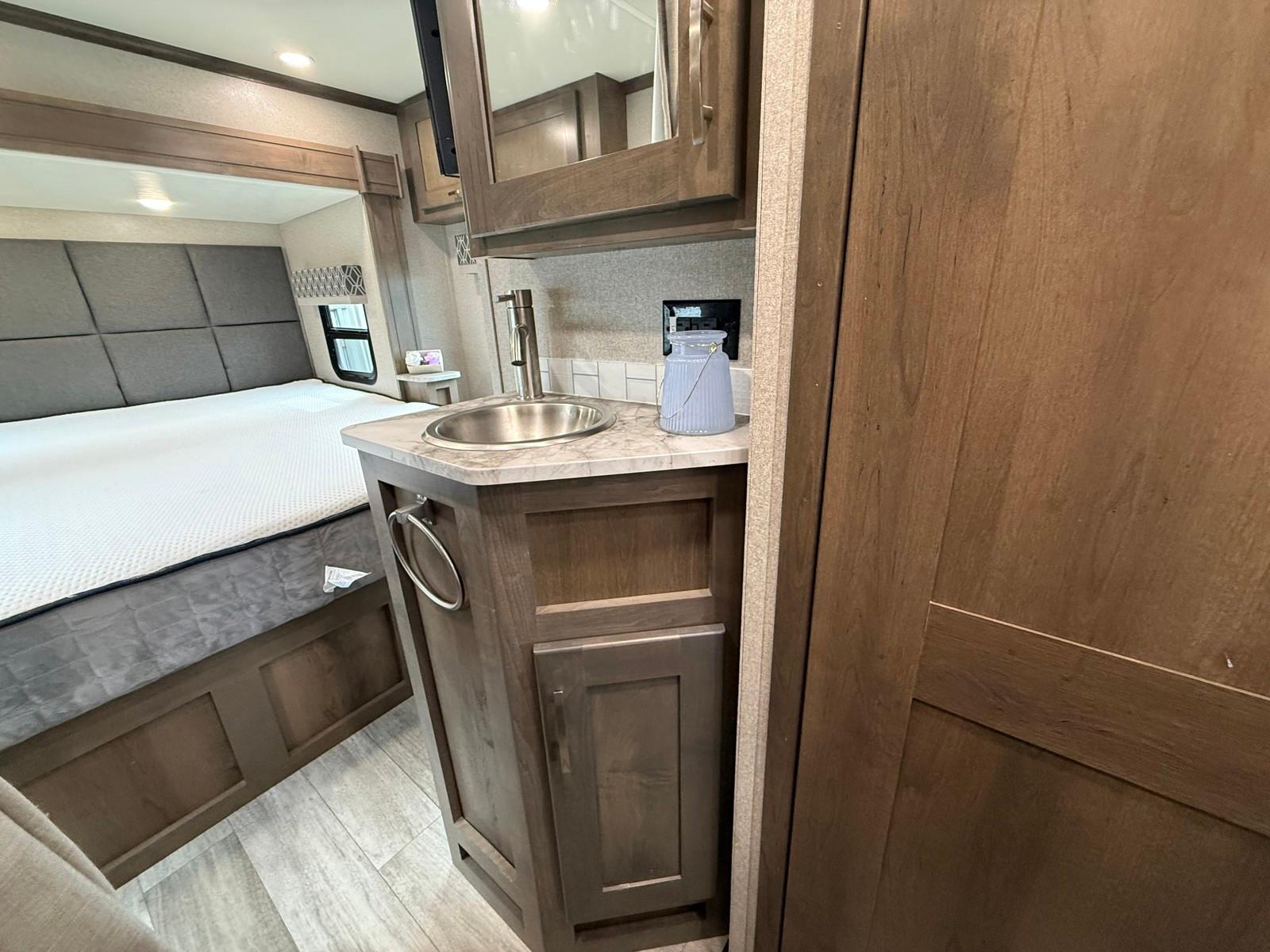 2022 Dynamax RV 2022 Dynamax RV Isata 3 - thumbnail 23