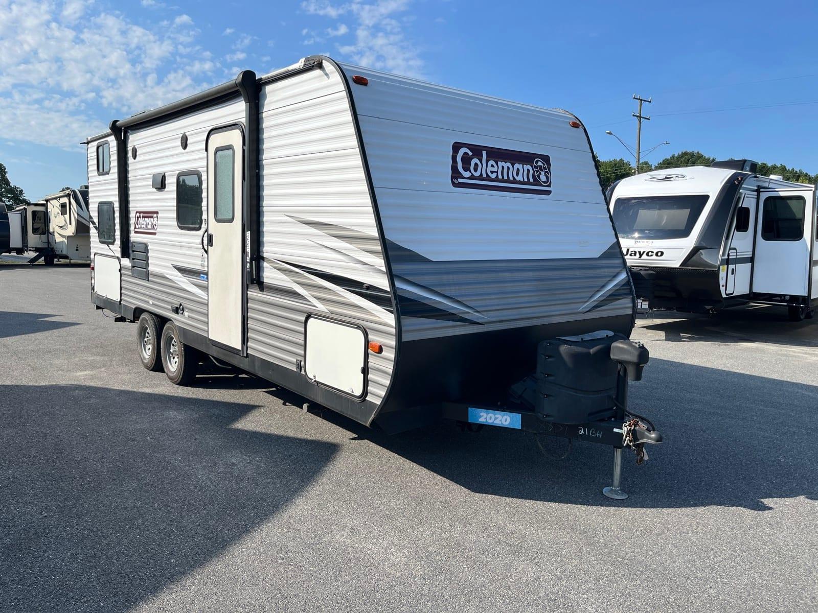 2020 Dutchmen Coleman Lantern LT Series 215BH