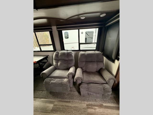 2021 Z  2021 Z  KZ RV Durango - thumbnail 14