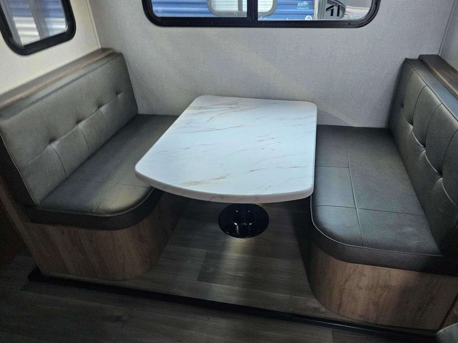 2025 Grand Design 2025 Grand Design Imagine XLS - thumbnail 10