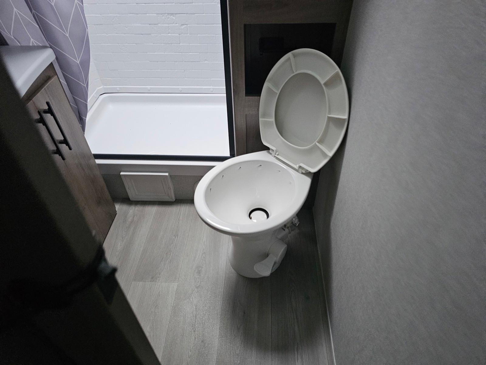 2025 Grand Design 2025 Grand Design Imagine XLS - thumbnail 19