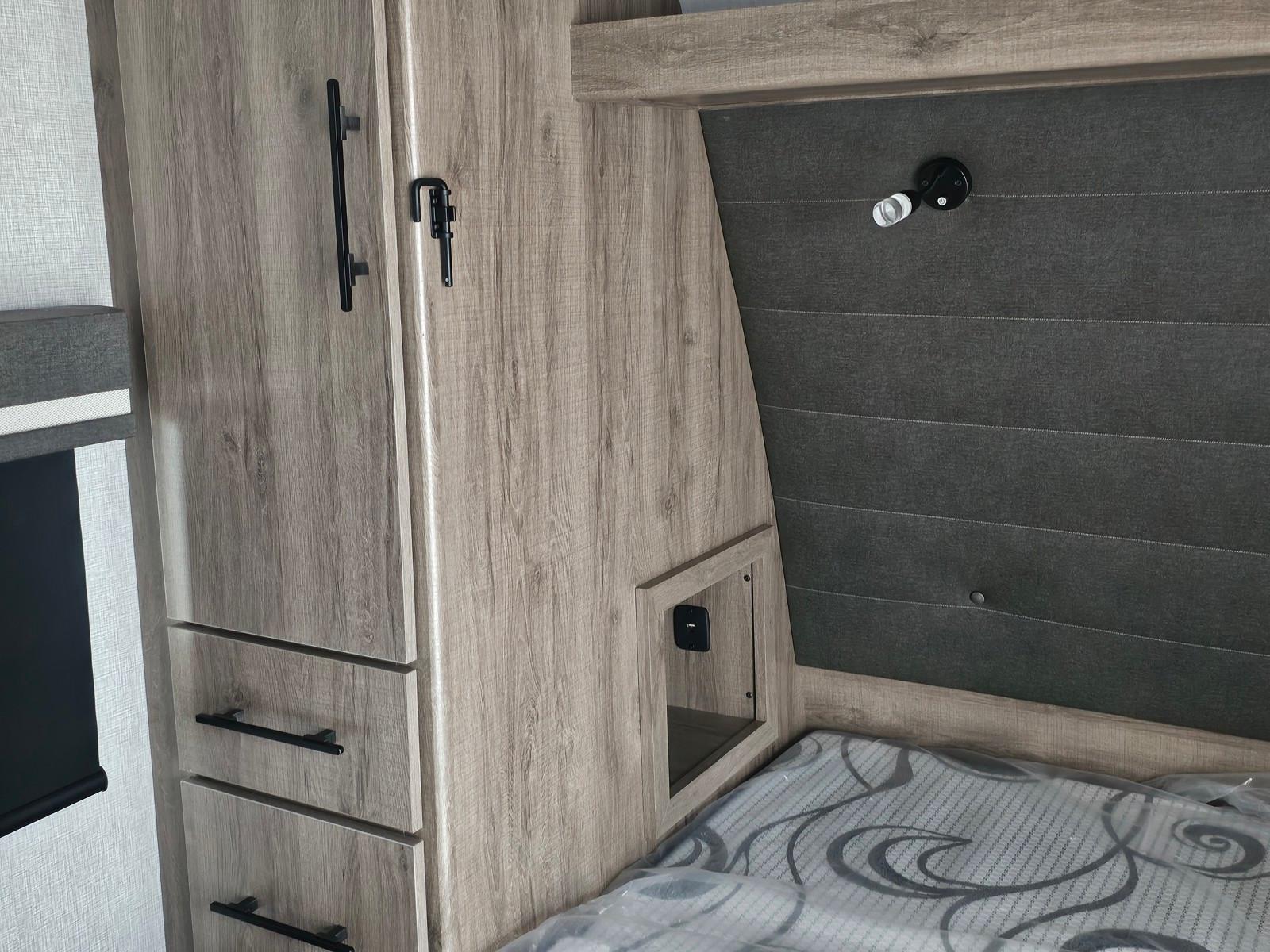 2025 Grand Design 2025 Grand Design Imagine XLS - thumbnail 27