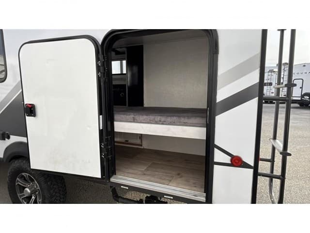 2021 Dutchmen 2021 Dutchmen Coleman Rubicon - thumbnail 9