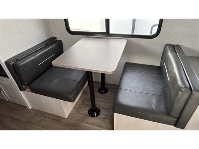 2021 Dutchmen 2021 Dutchmen Coleman Rubicon - thumbnail 18