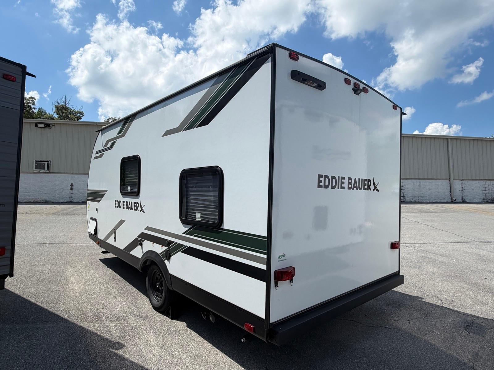 2025 Heartland 2025 Heartland Eddie Bauer - thumbnail 5