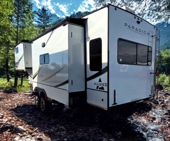 2024 Alliance RV 2024 Alliance RV Paradigm - thumbnail 5