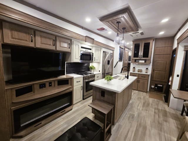 2024 Alliance RV 2024 Alliance RV Paradigm - thumbnail 10