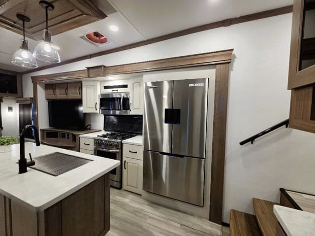 2024 Alliance RV 2024 Alliance RV Paradigm - thumbnail 12