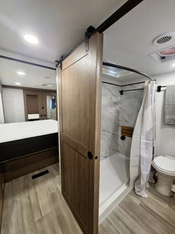 2024 Alliance RV 2024 Alliance RV Paradigm - thumbnail 19