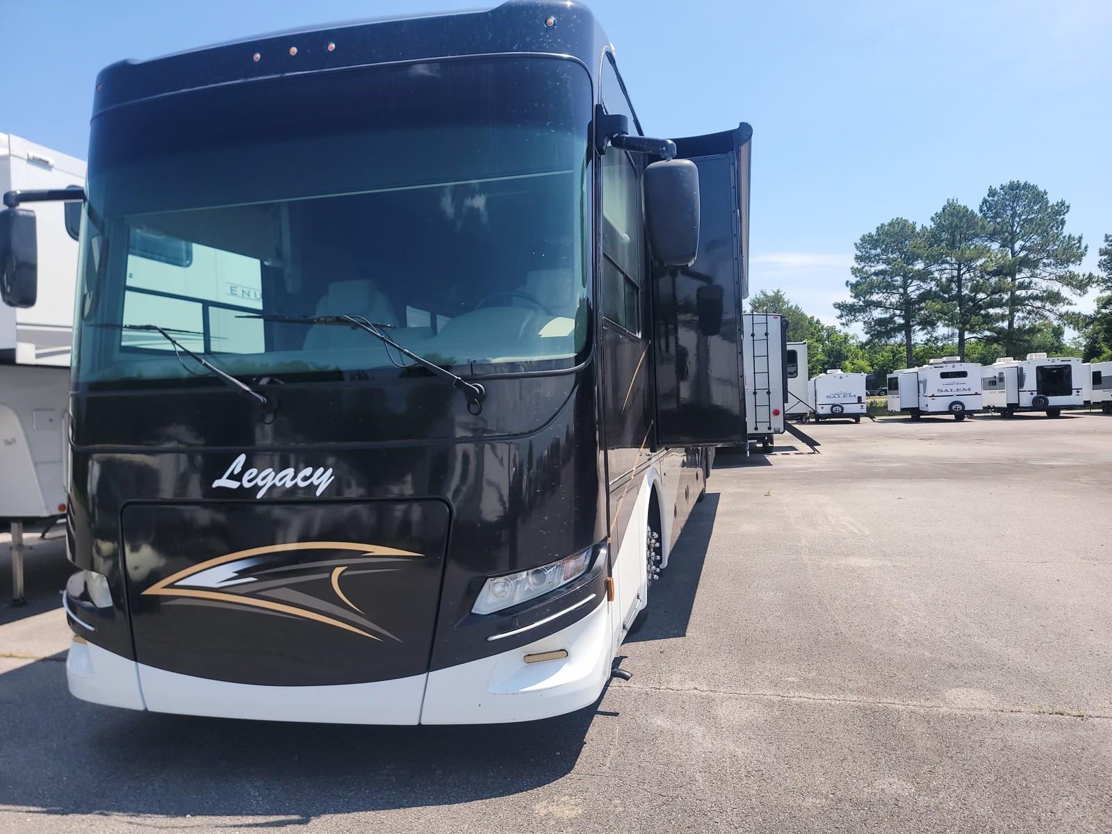 2018 Forest River 2018 Forest River Legacy - thumbnail 4