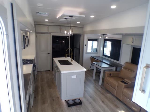 2025 Brinkley RV 2025 Brinkley RV Model Z - thumbnail 17