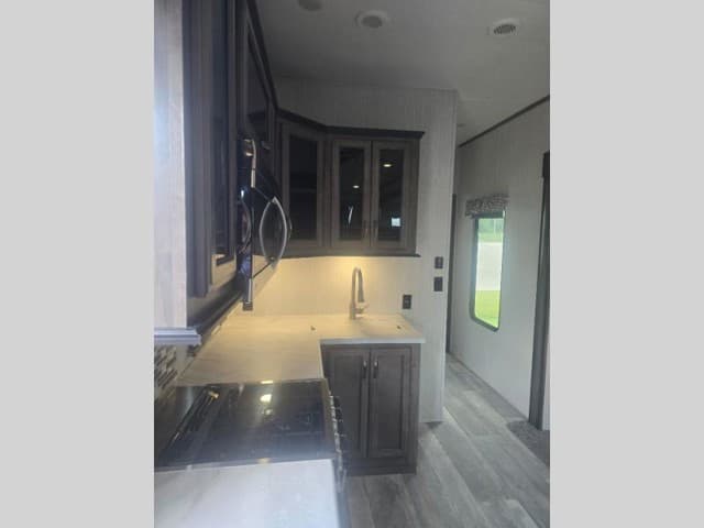 2021 Forest River 2021 Forest River Sierra - thumbnail 12