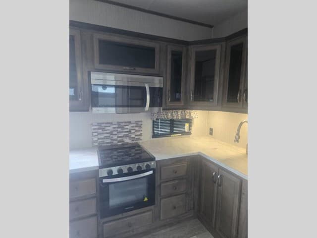 2021 Forest River 2021 Forest River Sierra - thumbnail 15