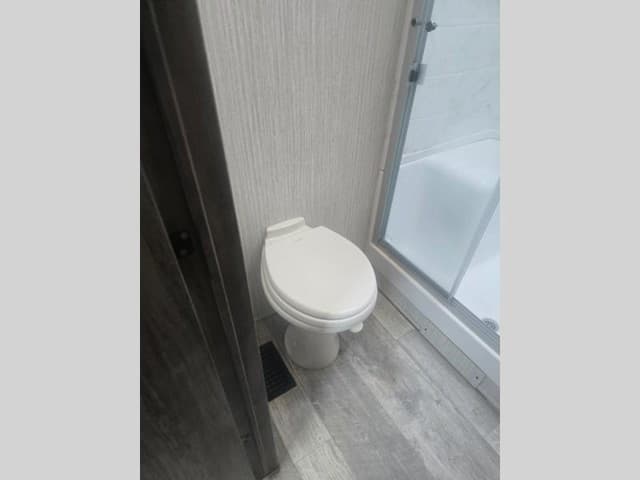 2021 Forest River 2021 Forest River Sierra - thumbnail 24