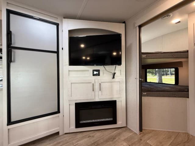 2023 Dutchmen 2023 Dutchmen Astoria - thumbnail 19