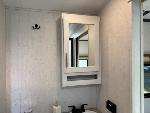 2023 Dutchmen 2023 Dutchmen Astoria - thumbnail 31