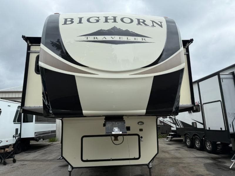 2019 Heartland 2019 Heartland Bighorn - thumbnail 4