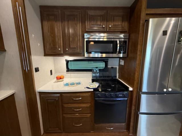 2019 Heartland 2019 Heartland Bighorn - thumbnail 8