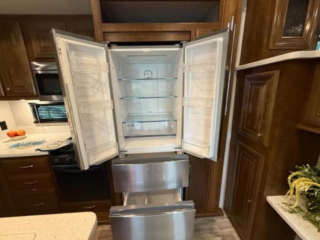 2019 Heartland 2019 Heartland Bighorn - thumbnail 10