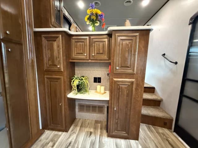 2019 Heartland 2019 Heartland Bighorn - thumbnail 16