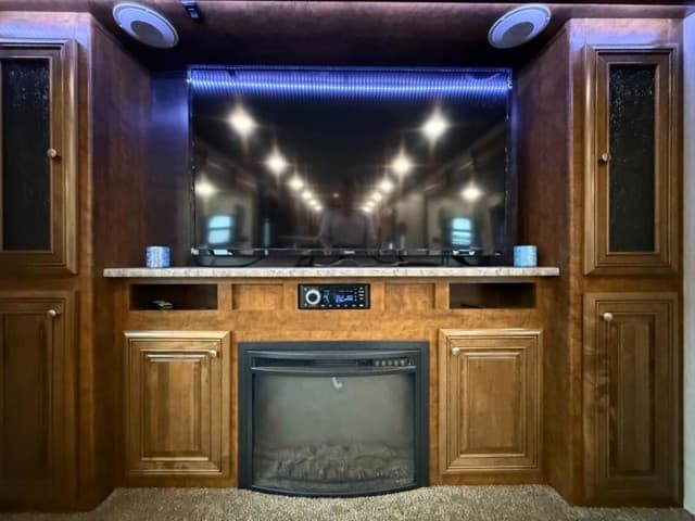 2019 Heartland 2019 Heartland Bighorn - thumbnail 23